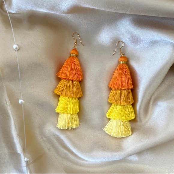 ❤️‍🔥𝕤𝕒𝕝𝕖❤️‍🔥 tassels earrings - Picture 4 of 6